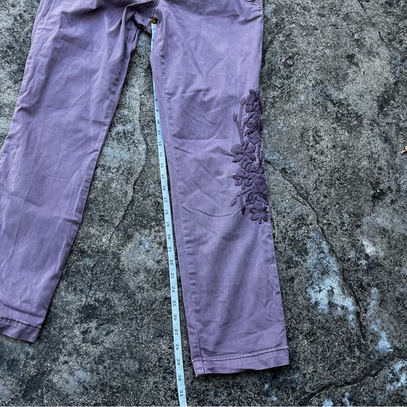 Anthropologie Relaxed Embroidered Chino Pants - Size 32 - Picture 11 of 16